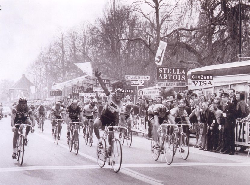 Hoban 1st, Eddy Merckx 2nd, Roger De Vlaeminck 3rd